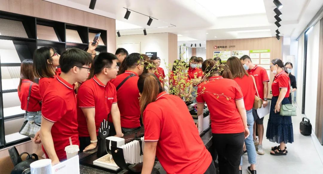 乘风破浪，全力以赴｜2022鹰牌墙地专家超级门店训练营圆满结营！(图13)